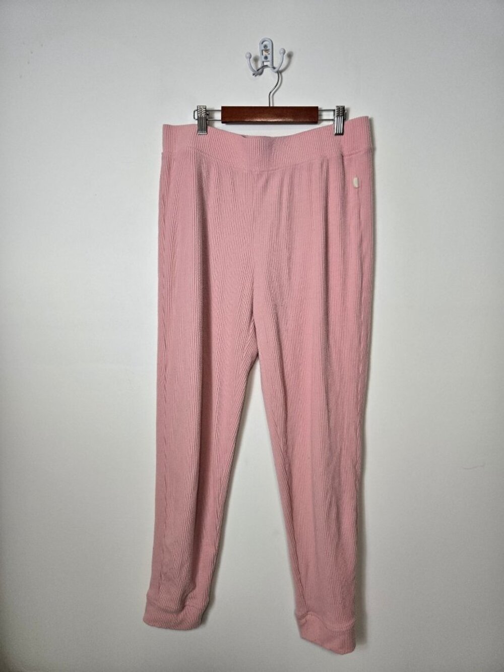 UGG Women's Size L Kylo Ribbed Knit Joggers Loungewear Pants Pink Stretchy